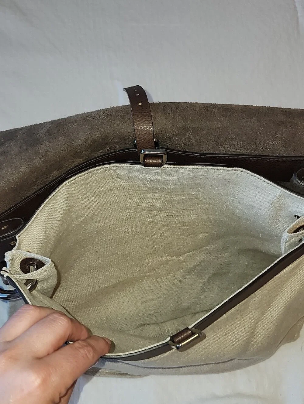 Brown Italian Leather Messenger Bag with Adjustable Strap